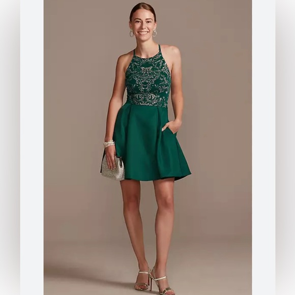 Prom caviar beaded crisscross mini skater dress size 5 - Picture 2 of 9